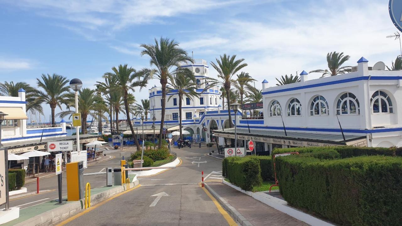 Estepona Puertoアパートメント エクステリア 写真